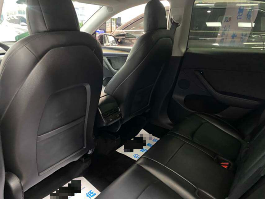 Tesla Model Y 2022 car image #7