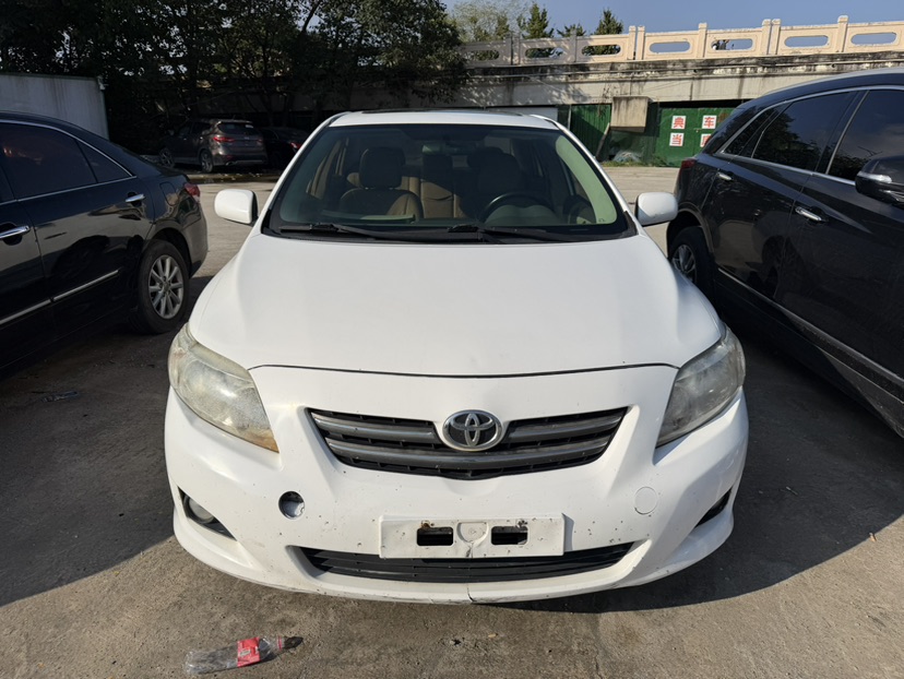 Toyota Corolla 2010 immagine di auto #2