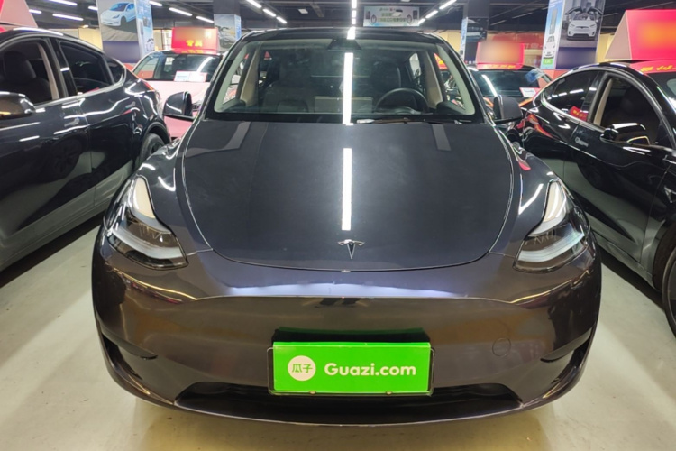 Tesla Model Y 2024 #3 Tesla Model Y 2024 car image #3