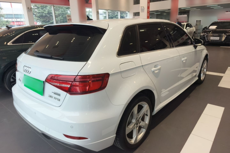 Audi A3 2019 imagen de coche #7