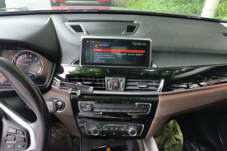 BMW X1 2019 car image #15