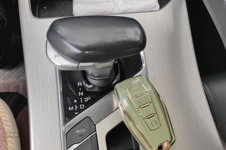 GEELY Coolray 2021 #16 GEELY Coolray 2021 car image #16