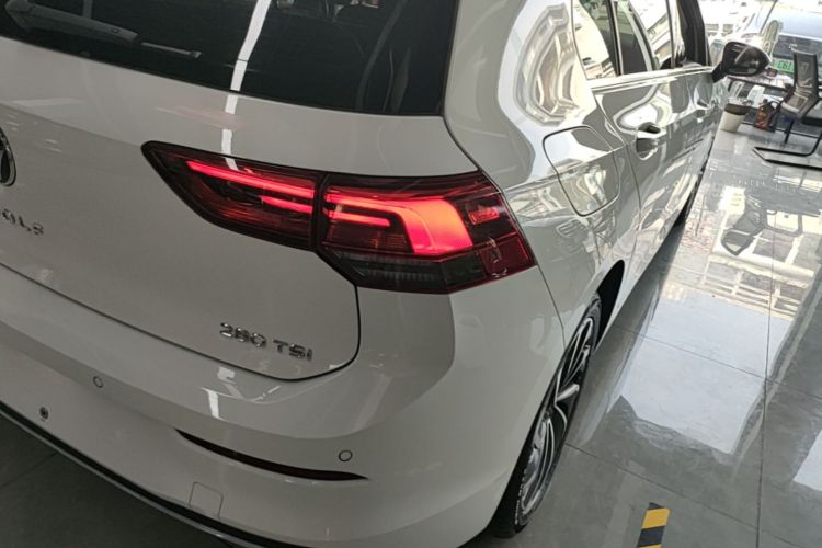 Volkswagen Golf 2023 #8 Volkswagen Golf 2023 car image #8