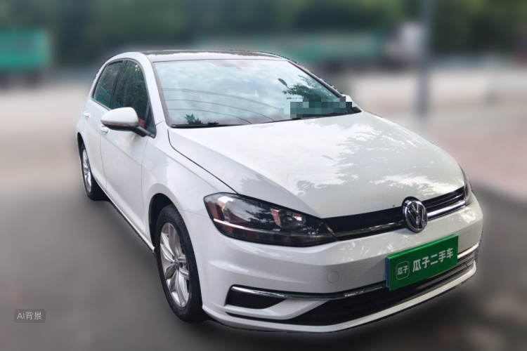Volkswagen Golf 2018 car image #4