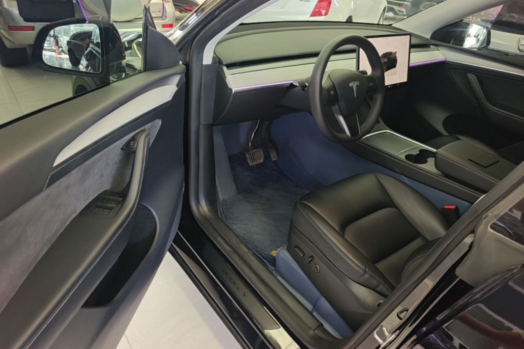 Tesla Model Y 2023 #16 Tesla Model Y 2023 immagine di auto #16
