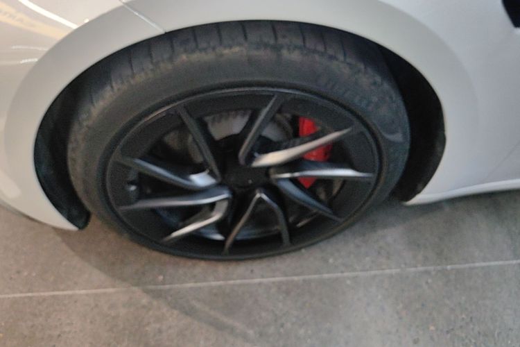 Tesla Model 3 2024 #9 Tesla Model 3 2024 immagine di auto #9