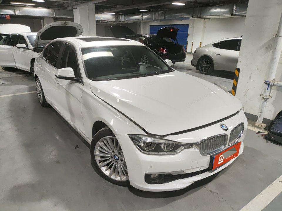 BMW 3 Series 2018 #2 BMW 3 Series 2018 car image #2