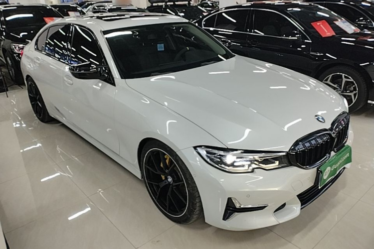 BMW 3 Series 2020 #6 BMW 3 Series 2020 car image #6