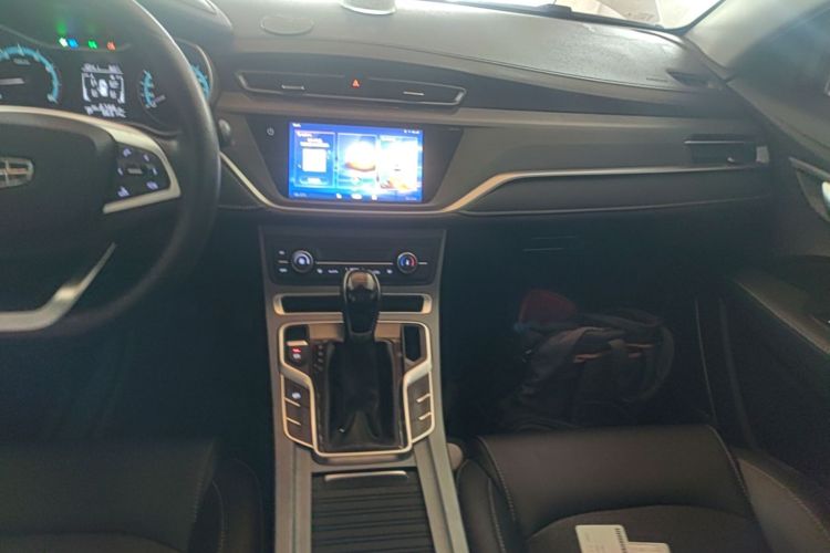 GEELY Emgrand 2021 #17 GEELY Emgrand 2021 car image #17