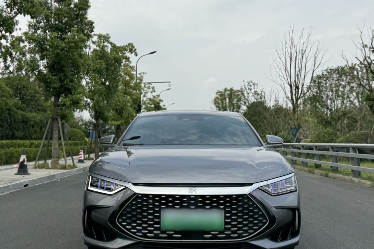 BYD Han 2024 immagine di auto #3