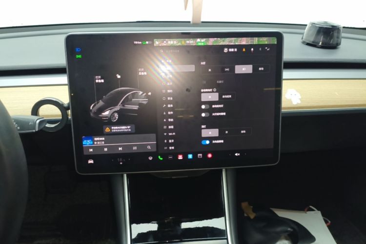 Tesla Model 3 2020 #13 Tesla Model 3 2020 car image #13