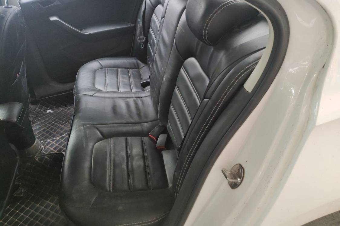 Volkswagen Santana 2018 car image #19