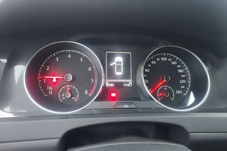 Volkswagen Golf 2019 car image #13