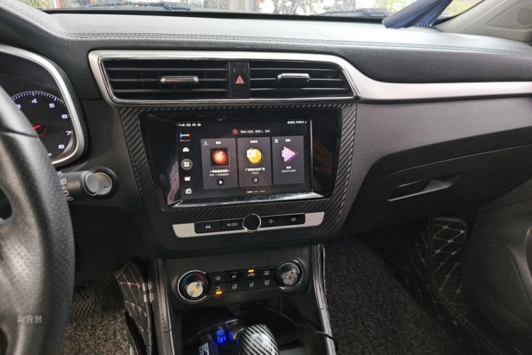 MG ZS 2017 car image #15