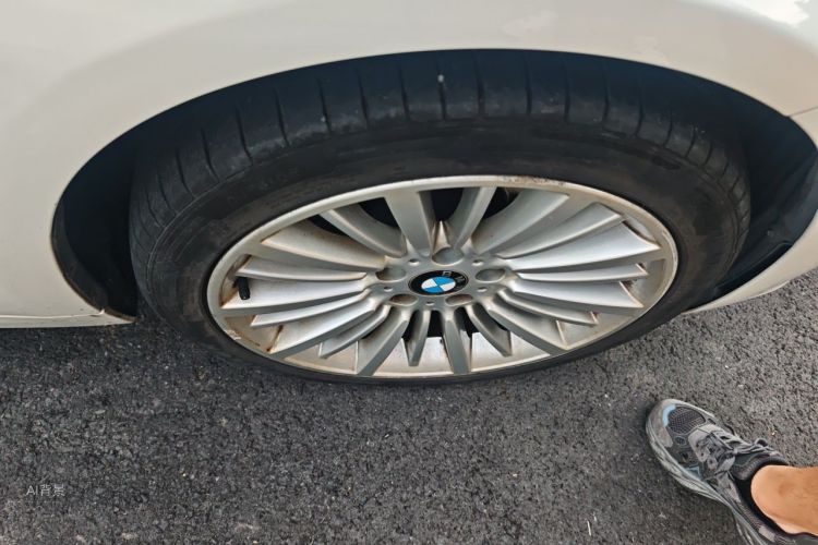 BMW 3 Series 2018 #9 BMW 3 Series 2018 car image #9