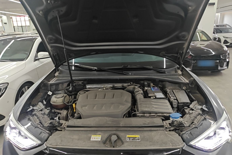 Audi Q3 2023 car image #20