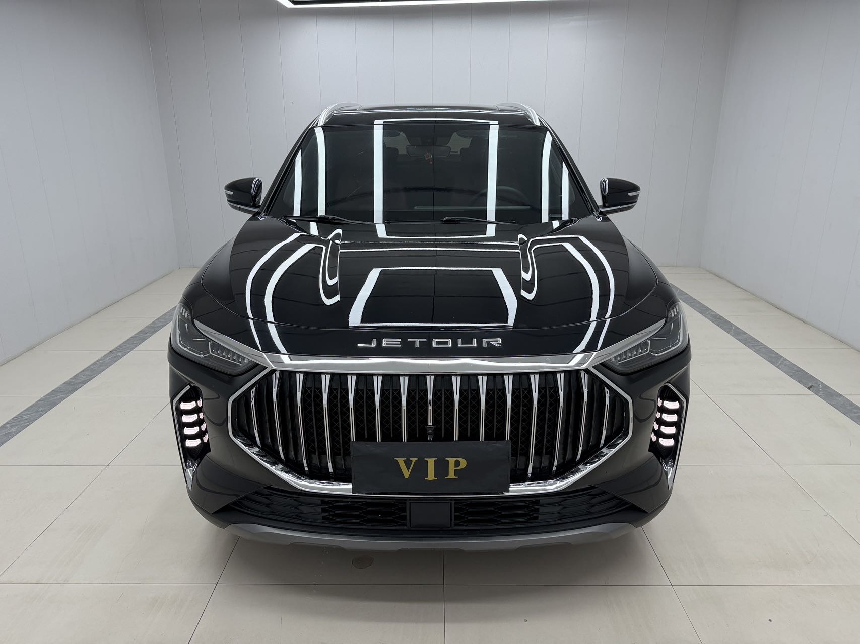 Jetour X70 PLUS 2023 car image #2
