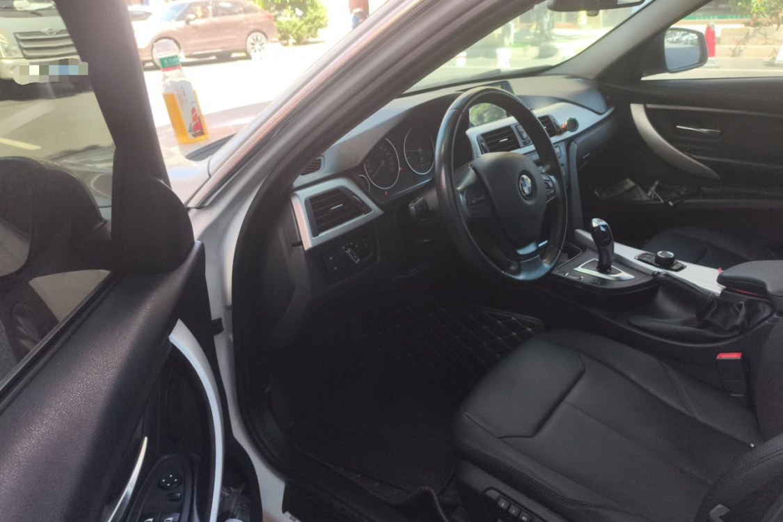 BMW 3 Series 2014 immagine di auto #23