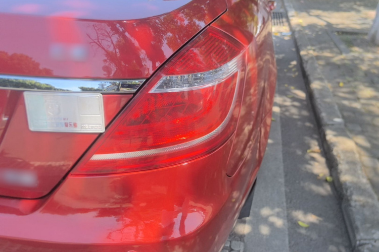 GEELY Emgrand 2015 car image #8