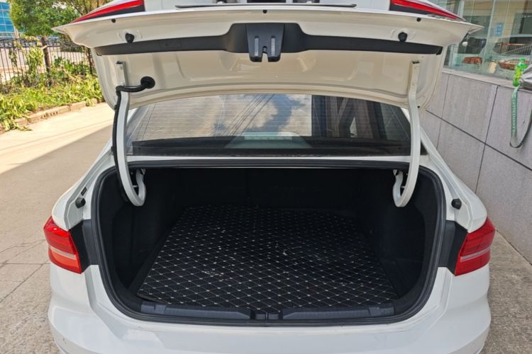 Volkswagen Lavida 2019 #19 Volkswagen Lavida 2019 car image #19