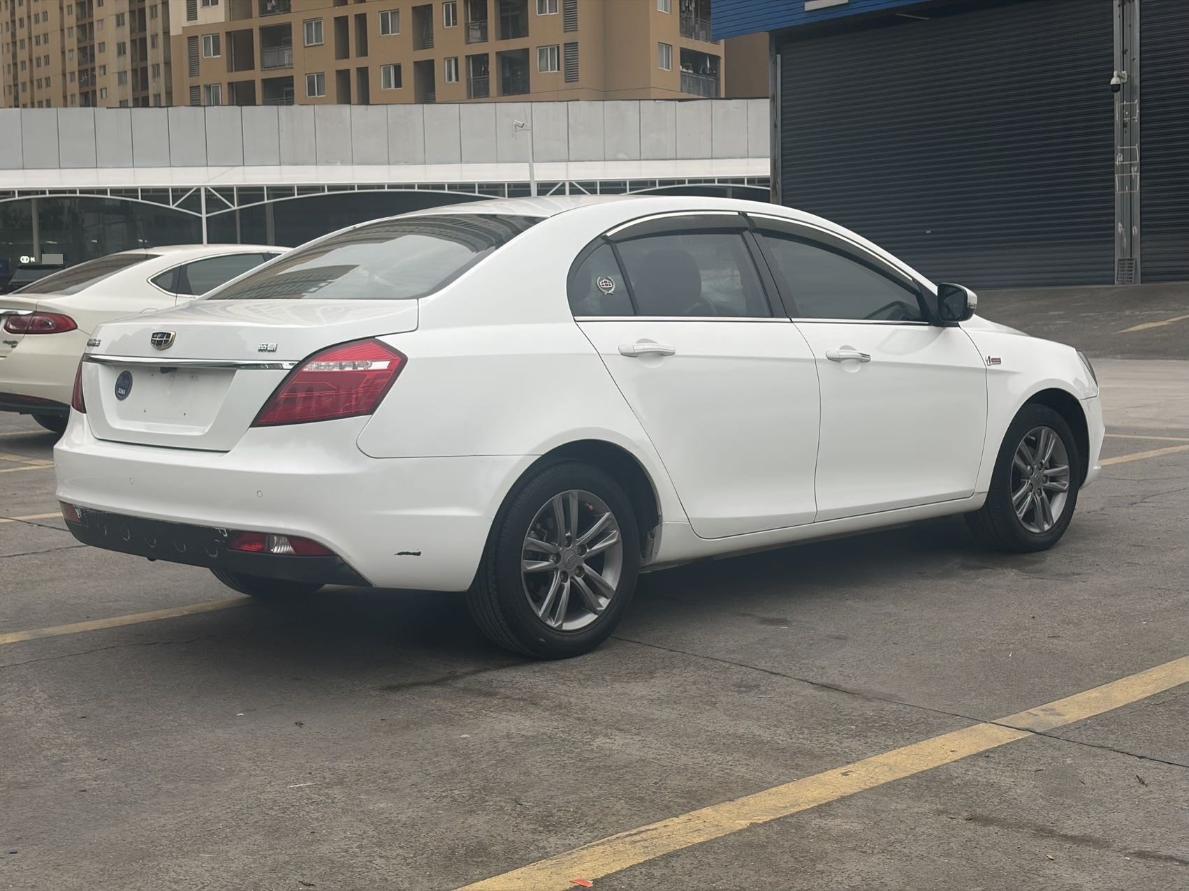 GEELY Emgrand 2017 #4 GEELY Emgrand 2017 car image #4