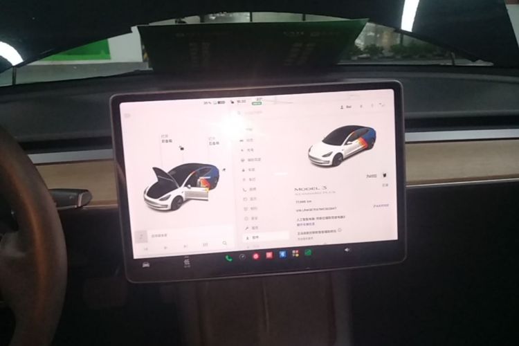 Tesla Model 3 2021 car image #13