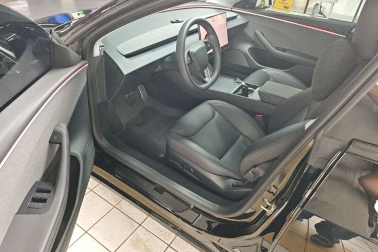 Tesla Model 3 2023 #16 Tesla Model 3 2023 car image #16