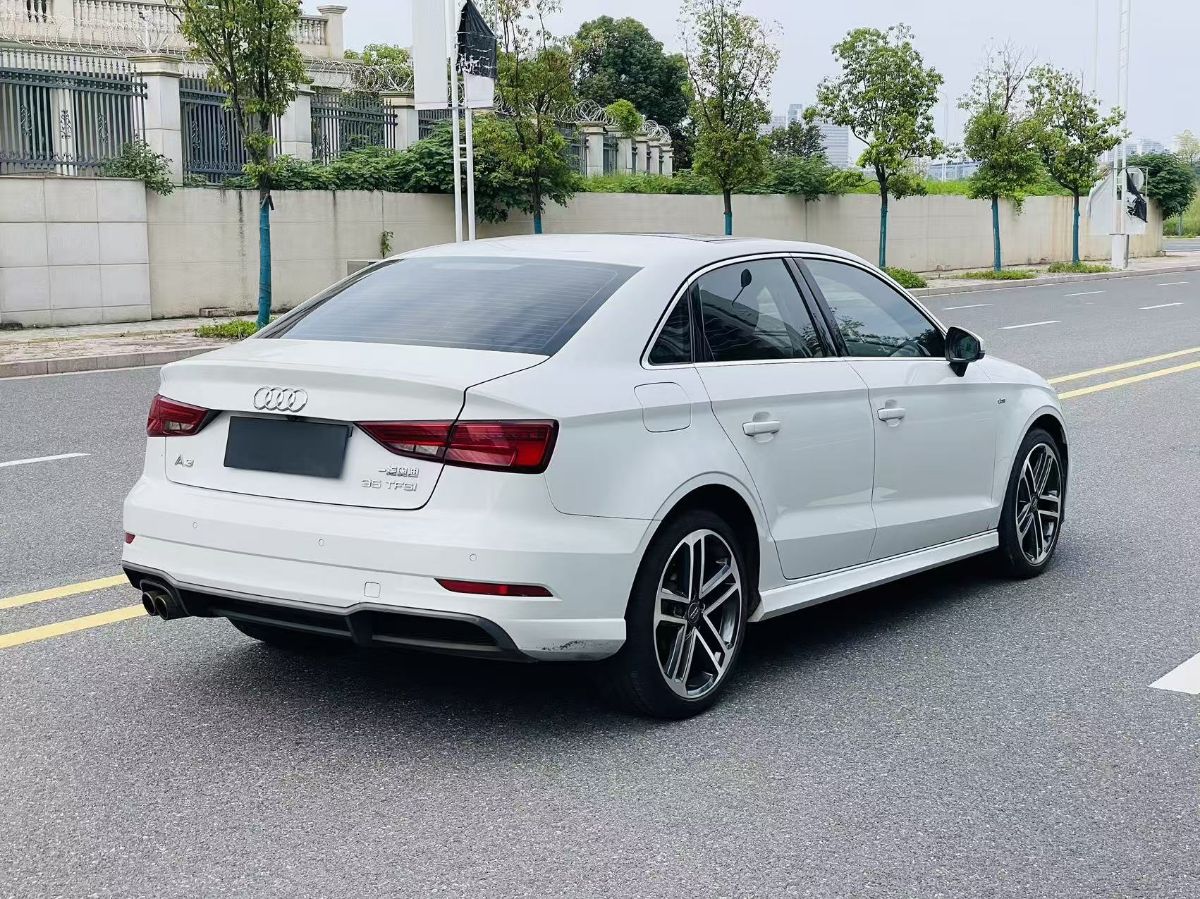 Audi A3 2017 car image #7