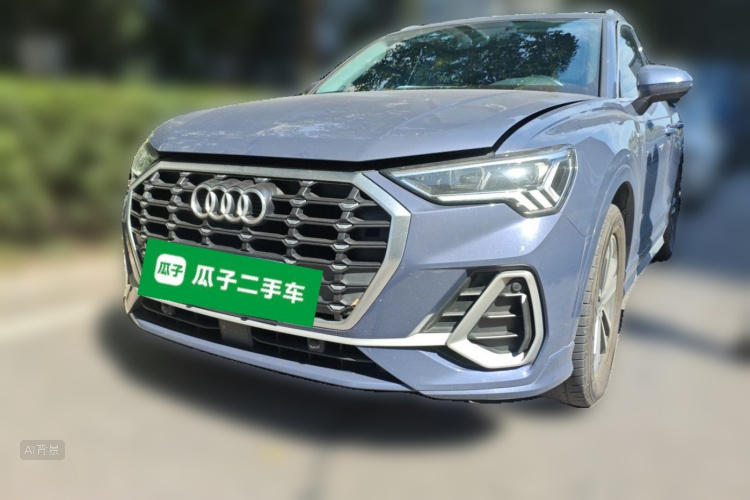 Audi Q3 2021 car image #2