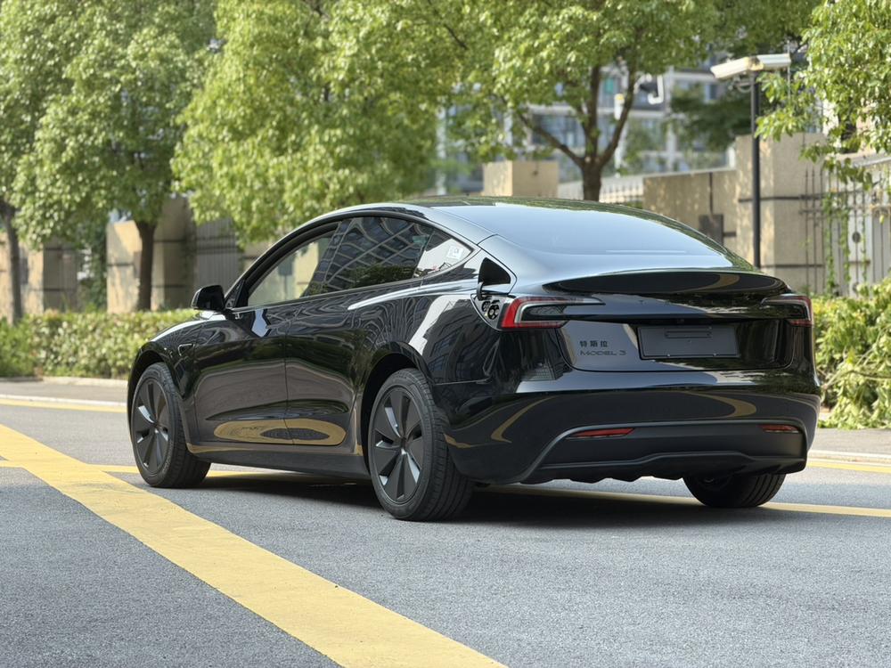 Tesla Model 3 2026 #5 Tesla Model 3 2026 car image #5