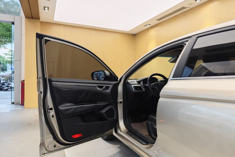 GEELY Emgrand GL 2018 #8 GEELY Emgrand GL 2018 car image #8
