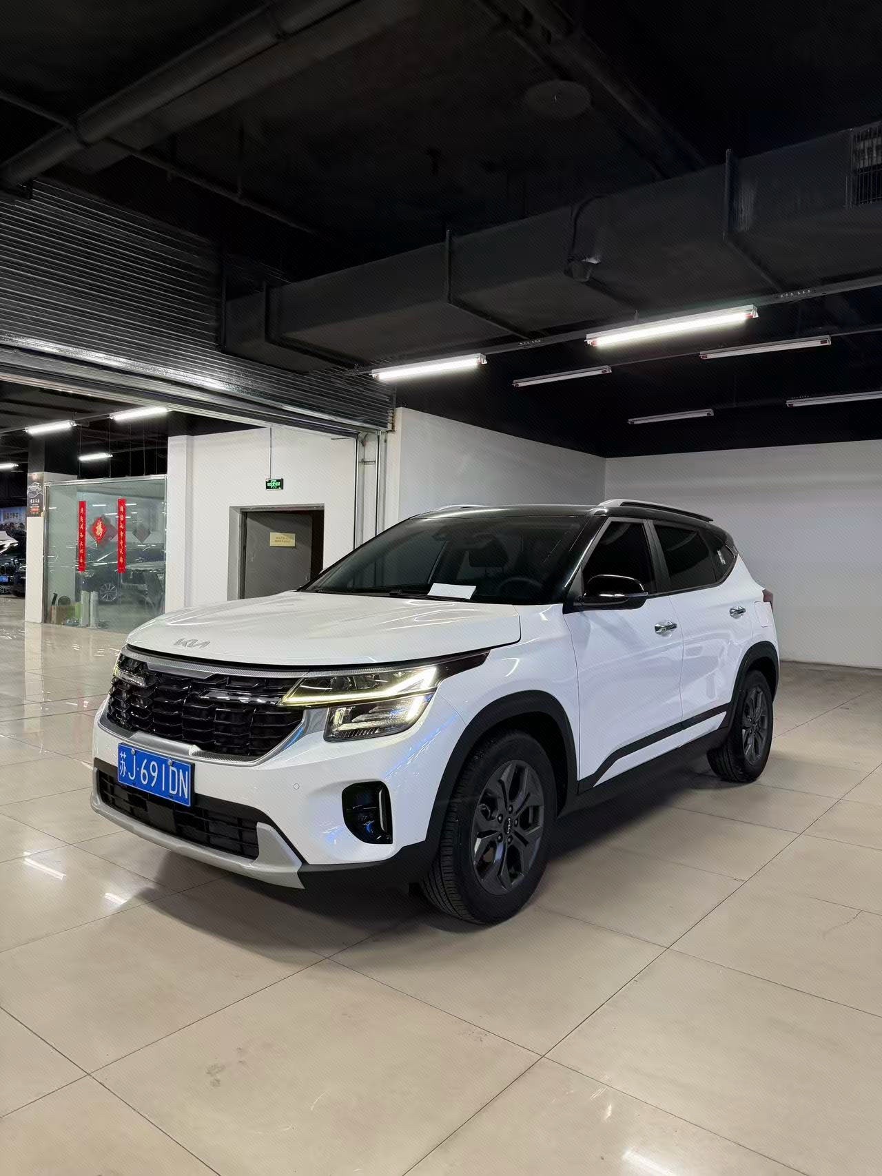 Kia Seltos 2023 Kia Seltos 2023 immagine di auto