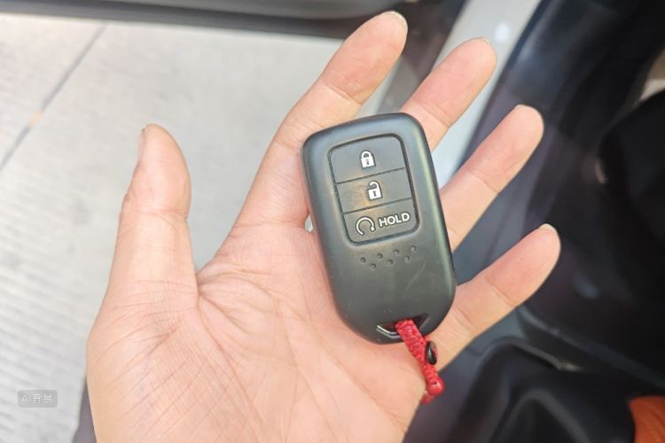 Honda CR-V 2019 صورة سيارة #10