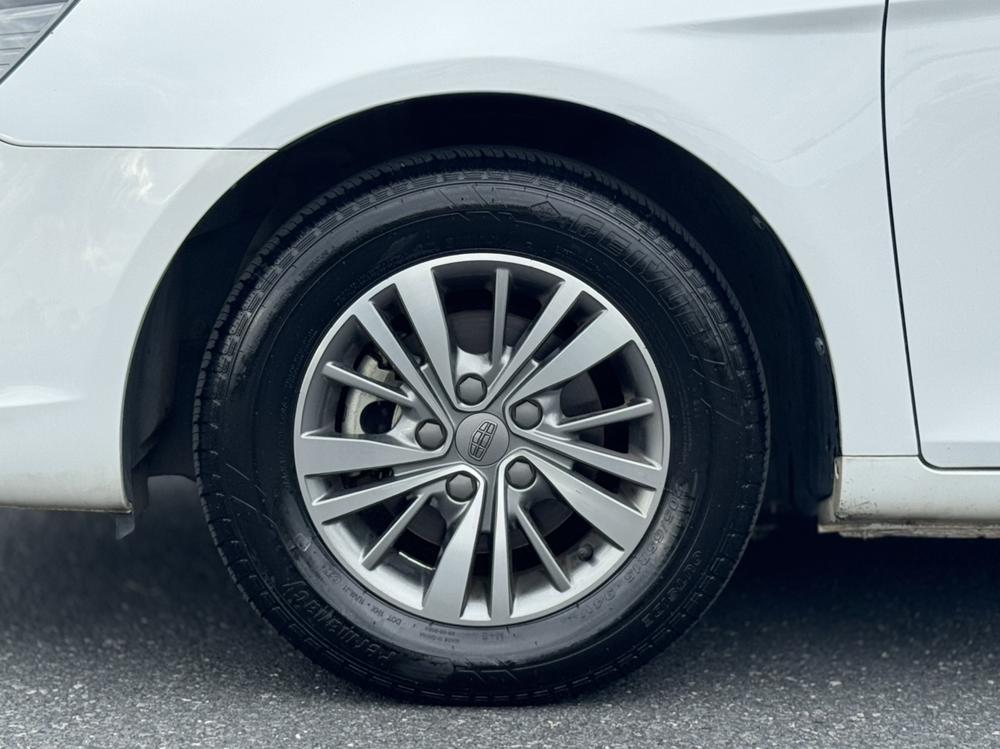 GEELY Emgrand 2018 #10 GEELY Emgrand 2018 car image #10