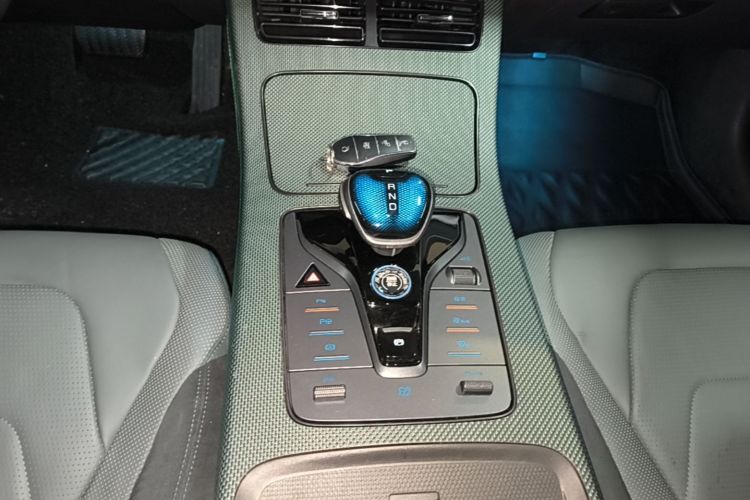 BYD Han 2022 car image #14