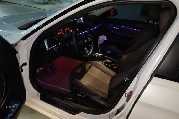 BMW 3 Series 2018 car image #18