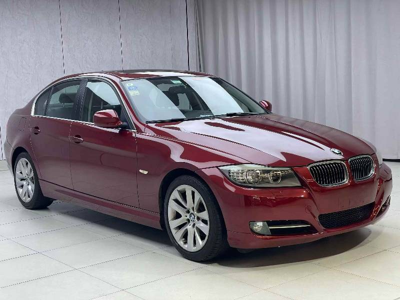 BMW 3 Series 2011 #3 BMW 3 Series 2011 car image #3