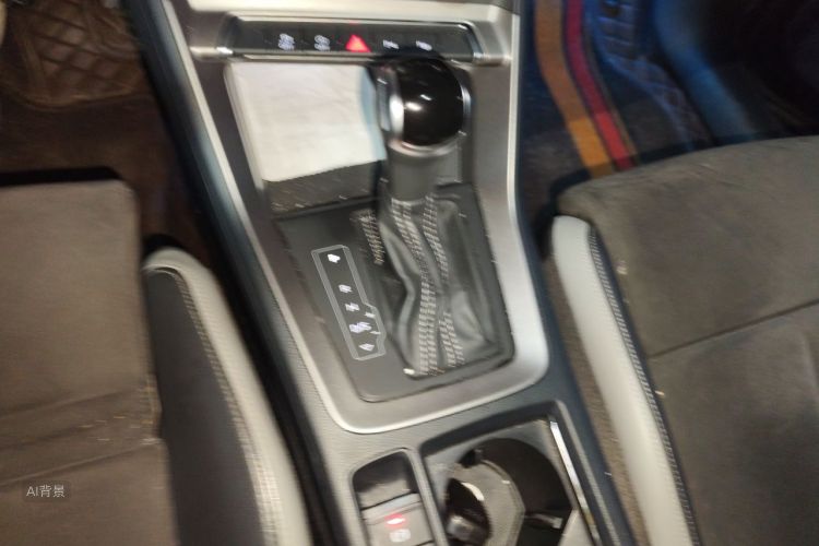 Audi Q3 2021 car image #16