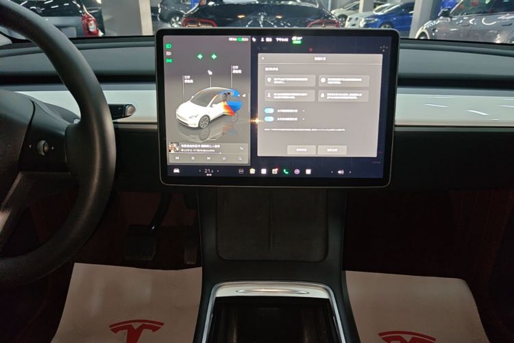 Tesla Model Y 2024 #13 Tesla Model Y 2024 car image #13