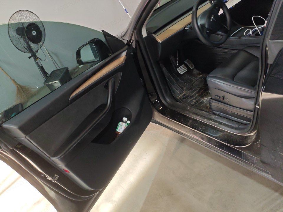 Tesla Model Y 2022 car image #7