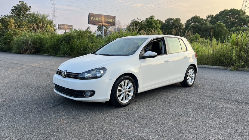 Volkswagen Golf 2014 car image 
