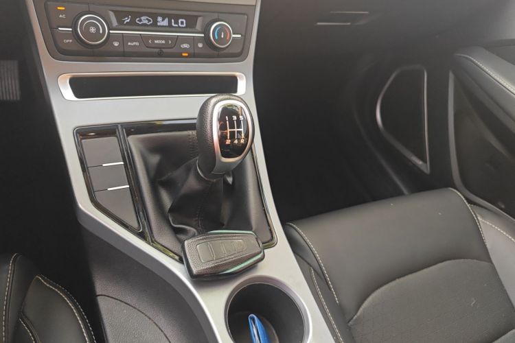 GEELY Emgrand 2022 immagine di auto #18