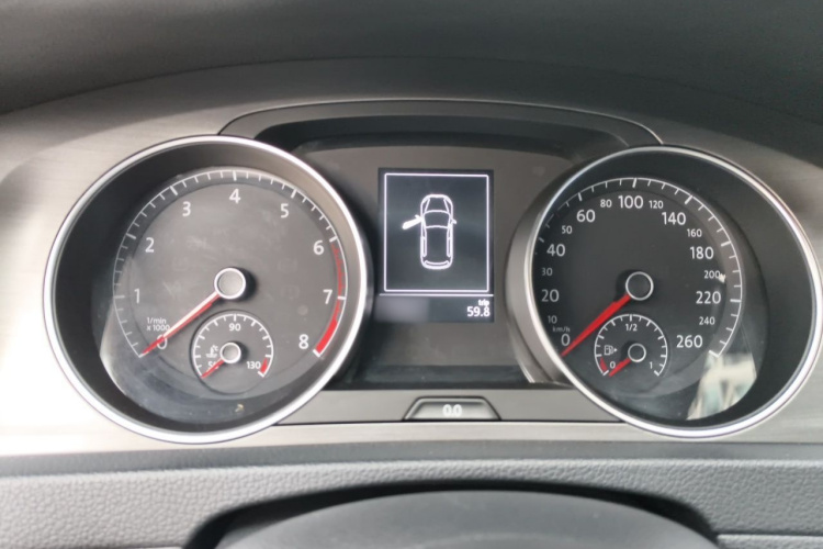 Volkswagen Golf 2015 car image #16