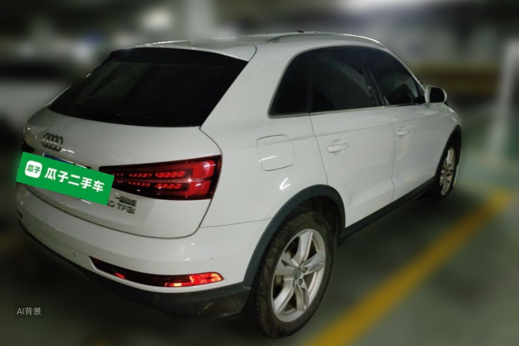 Audi Q3 2018 car image #7