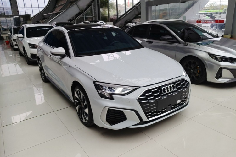 Audi A3 2024 car image #4