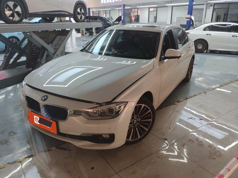 BMW 3 Series 2019 car image 