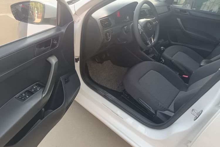 Volkswagen Santana 2017 #12 Volkswagen Santana 2017 car image #12