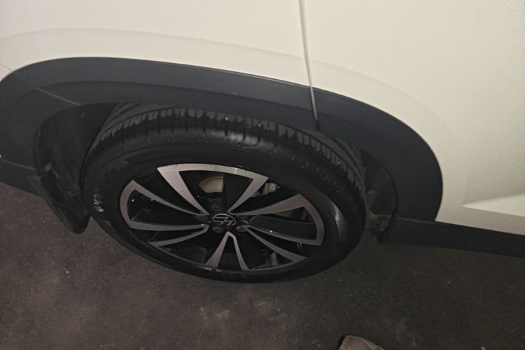 Volkswagen Tharu 2021 car image #10