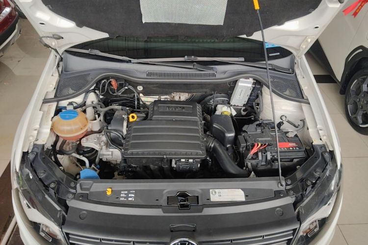Volkswagen Polo 2017 car image #22