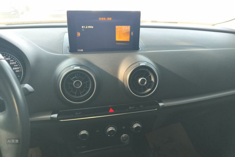 Audi A3 2018 car image #15